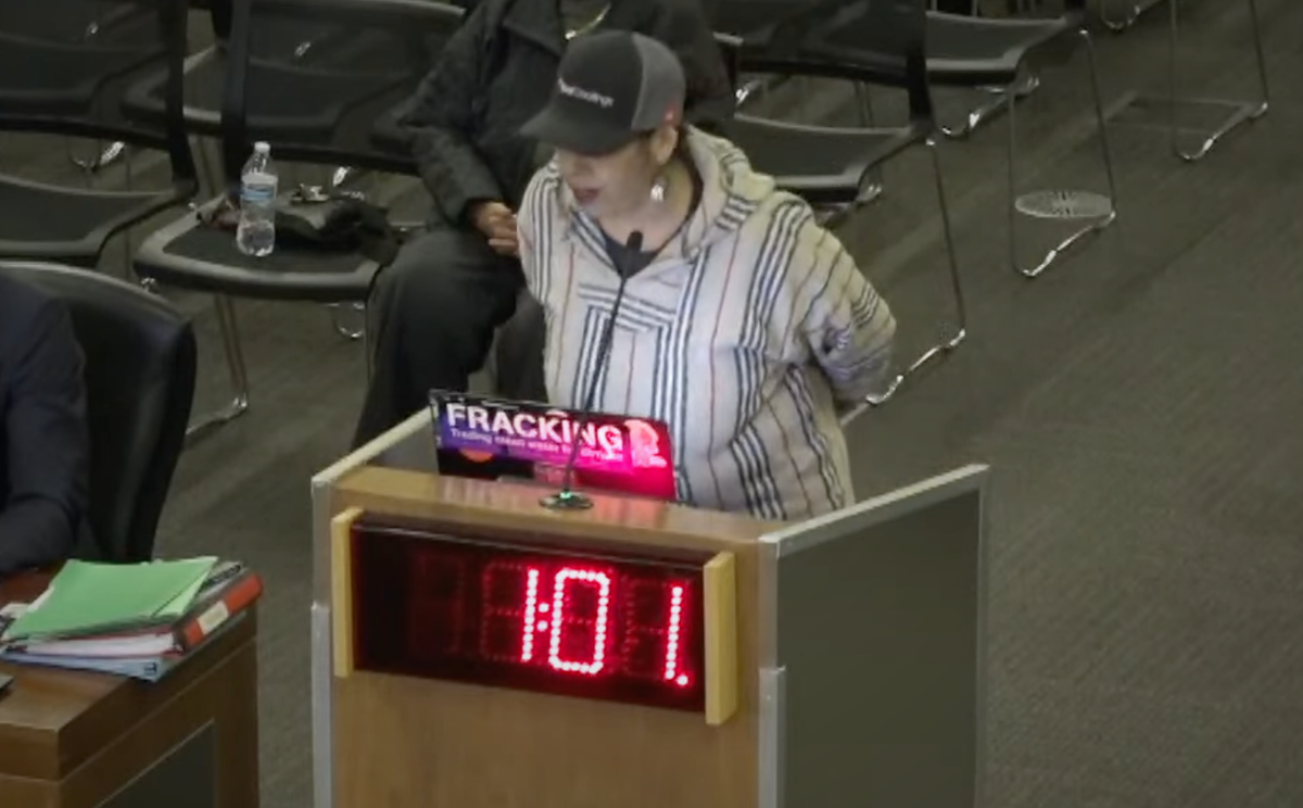 Adams 14 Board Director Turns to Plaintiff, Bows, and Speaks Korean During City Council Meeting